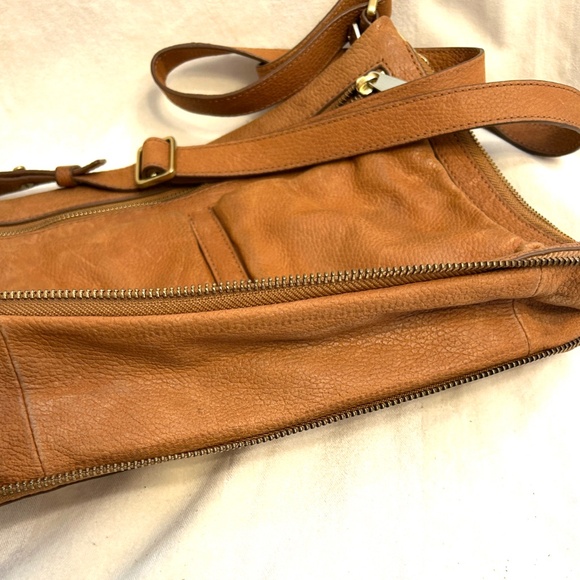 Fossil soft leather crossbody bag - Picture 9 of 10
